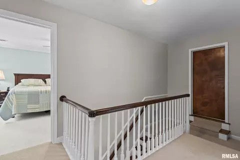 Entry Way - 721 Williams Blvd, Springfield, IL 62704 photo 5 of 5
