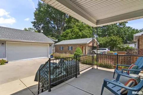 Exterior - 721 Williams Blvd, Springfield, IL 62704 photo 5 of 7