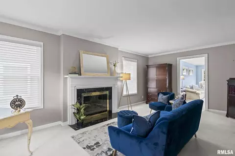 Living - 721 Williams Blvd, Springfield, IL 62704 photo 1 of 4