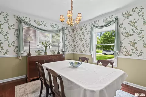 Dining - 721 Williams Blvd, Springfield, IL 62704 photo 1 of 6