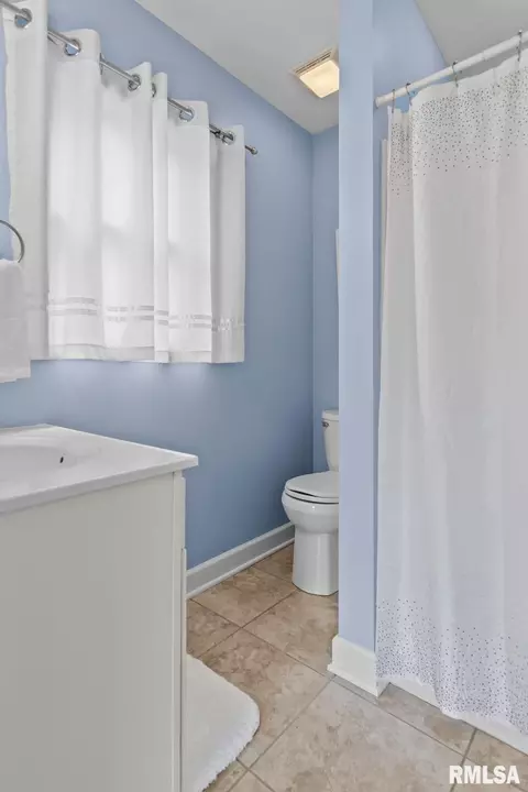 Bath - 721 Williams Blvd, Springfield, IL 62704 photo 1 of 5