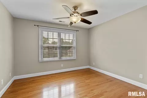 Bedroom - 324 Keystone Dr, Chatham, IL 62629 photo 6 of 7