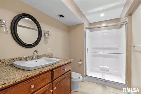 Bath - 324 Keystone Dr, Chatham, IL 62629 photo 6 of 6