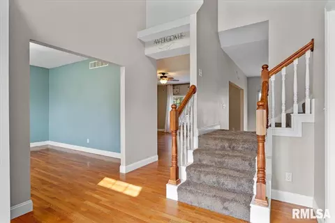 Entry Way - 324 Keystone Dr, Chatham, IL 62629 photo 2 of 3