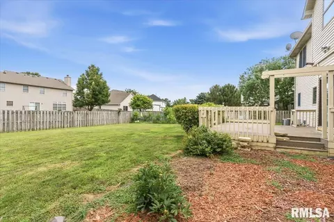 Exterior - 324 Keystone Dr, Chatham, IL 62629 photo 10 of 11