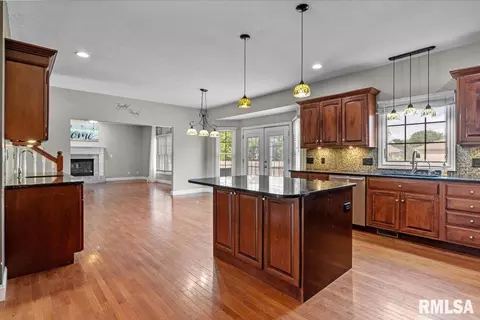 Other - 324 Keystone Dr, Chatham, IL 62629 photo 5 of 18