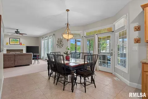 Dining - 1904 Grist Mill Dr, Springfield, IL 62711 photo 5 of 5
