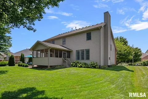 Exterior - 1904 Grist Mill Dr, Springfield, IL 62711 photo 6 of 7