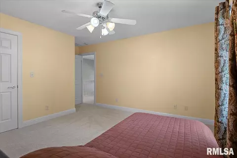 Bedroom - 1904 Grist Mill Dr, Springfield, IL 62711 photo 4 of 9