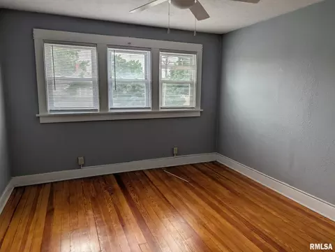 Bedroom - 159 W Locust St, Canton, IL 61520 photo 2 of 2