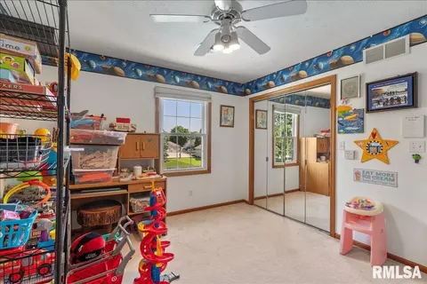 Bedroom - 1405 Hosta St, Springfield, IL 62712 photo 5 of 7