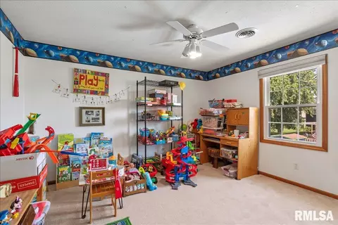 Bedroom - 1405 Hosta St, Springfield, IL 62712 photo 4 of 7