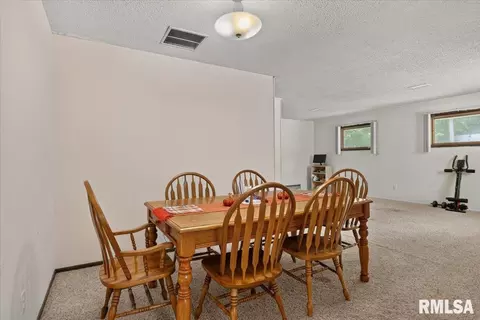 Dining - 156 N Illinois St, Springfield, IL 62702 photo 1 of 2