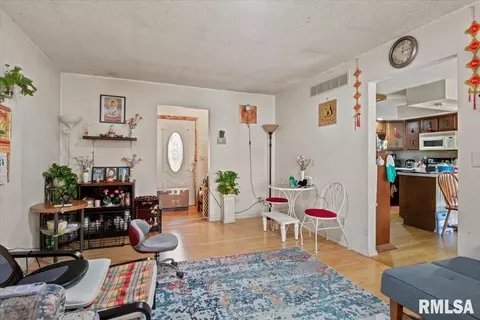 Other - 3212-3214 Clarendon Dr, Springfield, IL 62704 photo 4 of 12