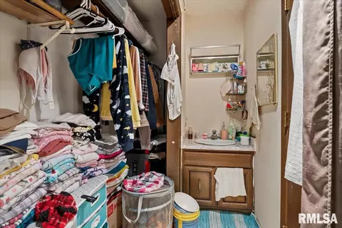 Other - 3212-3214 Clarendon Dr, Springfield, IL 62704 photo 8 of 12