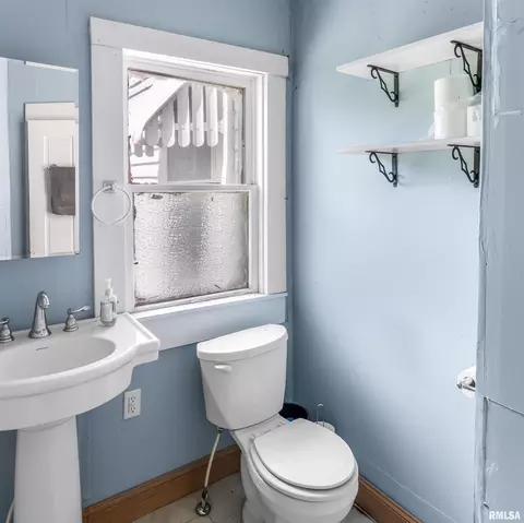Bath - 727 E Jackson St, Macomb, IL 61455 photo 2 of 2