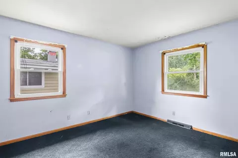 Bedroom - 2212 Fairway Dr, Springfield, IL 62704 photo 2 of 8