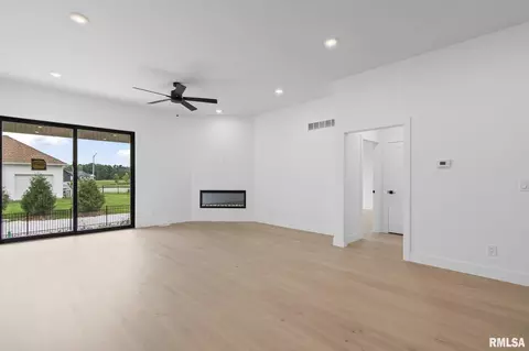 Living - 4618 Tess Dr, Springfield, IL 62711 photo 3 of 3
