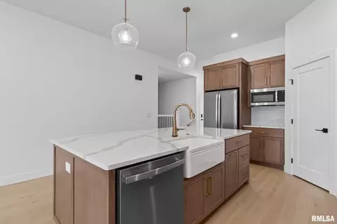 Kitchen - 4618 Tess Dr, Springfield, IL 62711 photo 3 of 4