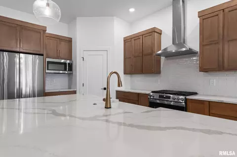 Kitchen - 4618 Tess Dr, Springfield, IL 62711 photo 2 of 4