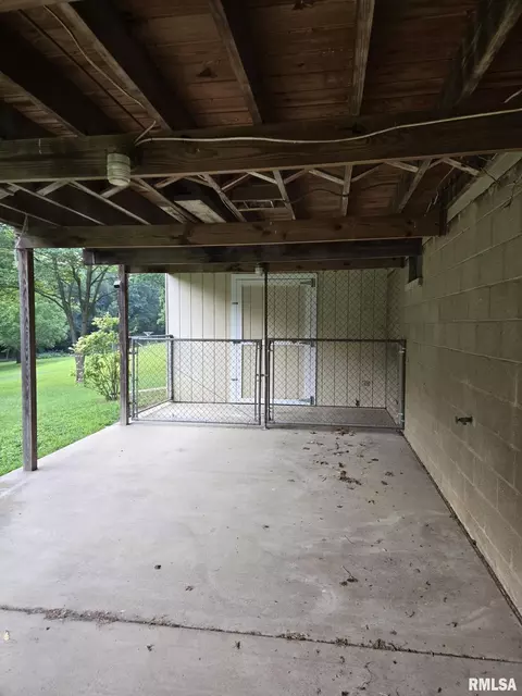 Exterior - 3431 Angelo St, Springfield, IL 62707 photo 3 of 5