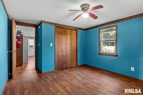 Bedroom - 452 Elder Ave, Palmyra, IL 62674 photo 5 of 8