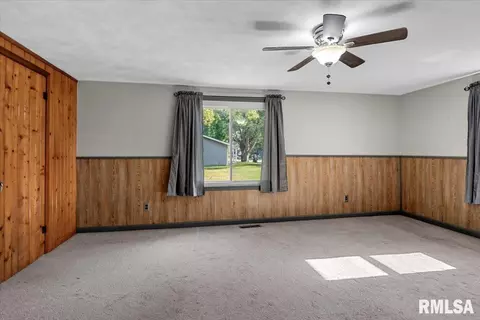 Bedroom - 452 Elder Ave, Palmyra, IL 62674 photo 6 of 8