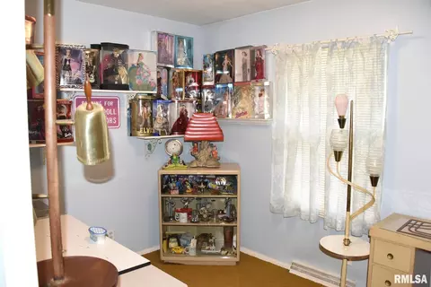 Bedroom - 205 E Ann St, Tallula, IL 62688 photo 6 of 6