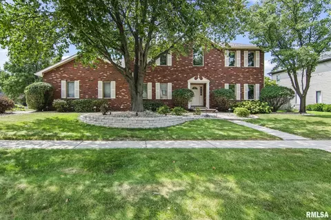 Exterior - 401 Colbrook Dr, Springfield, IL 62702 photo 2 of 9