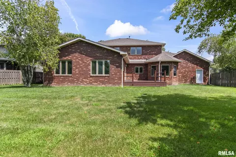 Exterior - 401 Colbrook Dr, Springfield, IL 62702 photo 6 of 9