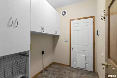 Other - 401 Colbrook Dr, Springfield, IL 62702 photo 12 of 21
