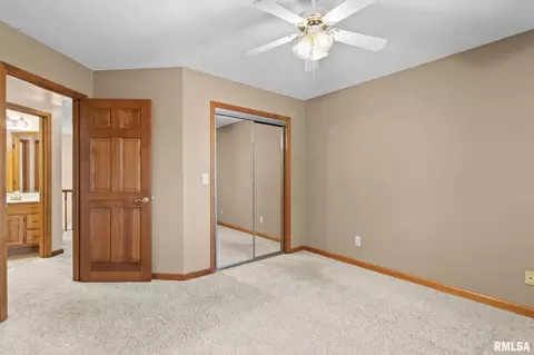 Bedroom - 401 Colbrook Dr, Springfield, IL 62702 photo 7 of 11