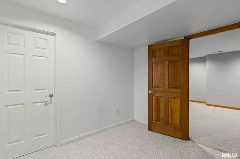 Bedroom - 401 Colbrook Dr, Springfield, IL 62702 photo 11 of 11