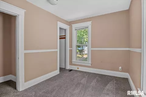Bedroom - 861 S Park, Springfield, IL 62704 photo 4 of 5