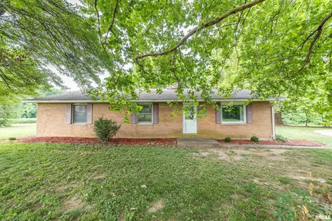 928 Nieders Ln, Quincy, IL 62305