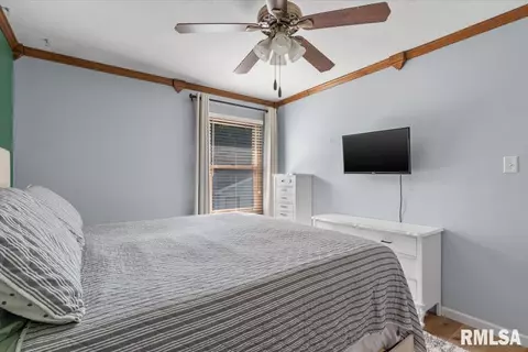 Bedroom - 2016 Skipton Rd, Springfield, IL 62702 photo 3 of 10