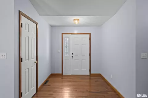 Entry Way - 405 Pheasant Run, Sherman, IL 62684 photo 1 of 1