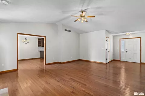 Living - 405 Pheasant Run, Sherman, IL 62684 photo 4 of 4