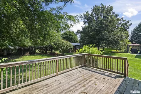 Exterior - 405 Pheasant Run, Sherman, IL 62684 photo 5 of 9