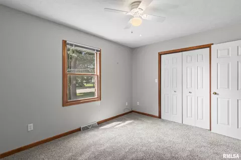 Bedroom - 405 Pheasant Run, Sherman, IL 62684 photo 7 of 9