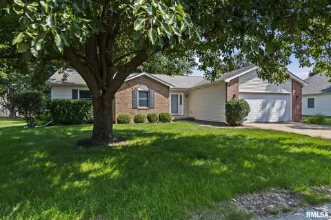 Exterior - 405 Pheasant Run, Sherman, IL 62684 photo 3 of 9