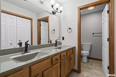 Bath - 405 Pheasant Run, Sherman, IL 62684 photo 1 of 3