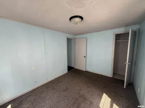 Bedroom - 2204 S 15th St, Springfield, IL 62703 photo 1 of 2