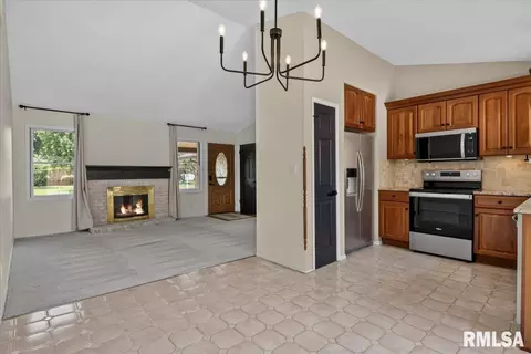 Other - 10 Hollybrook Dr, Springfield, IL 62702 photo 6 of 9