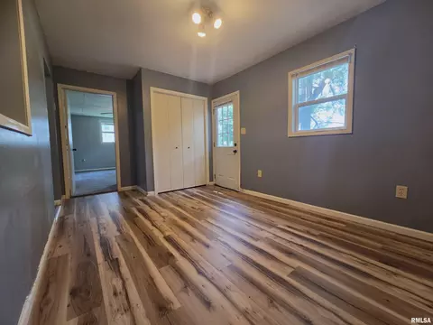Bedroom - 442 W Collins St, Mendon, IL 62351 photo 1 of 7