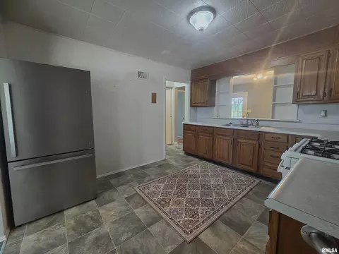 Kitchen - 442 W Collins St, Mendon, IL 62351 photo 1 of 2