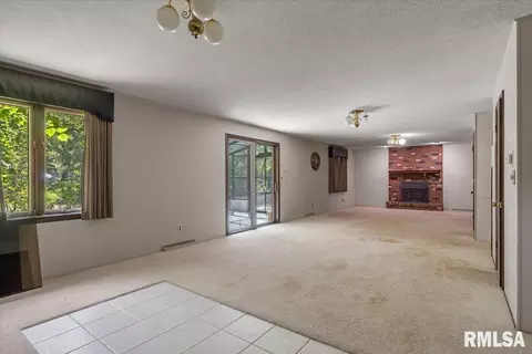 Living - 2840 E Lake Shore Dr, Springfield, IL 62712 photo 5 of 5