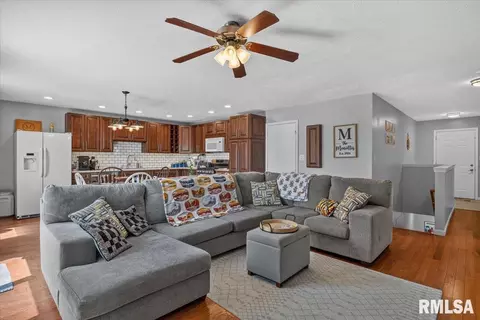 Other - 4120 Marie Dr, Springfield, IL 62707 photo 2 of 8