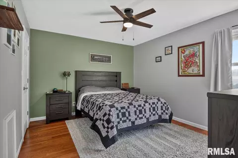Bedroom - 4120 Marie Dr, Springfield, IL 62707 photo 1 of 4