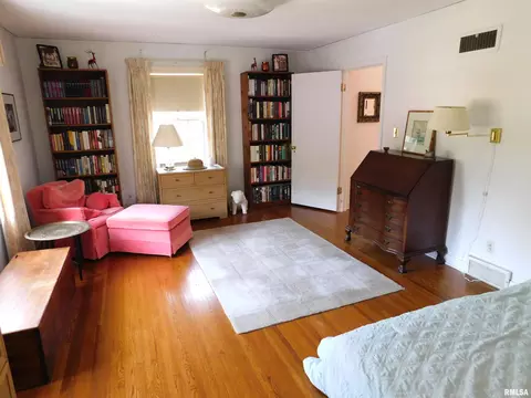 Bedroom - 4 Sunset Ln, Springfield, IL 62707 photo 3 of 6